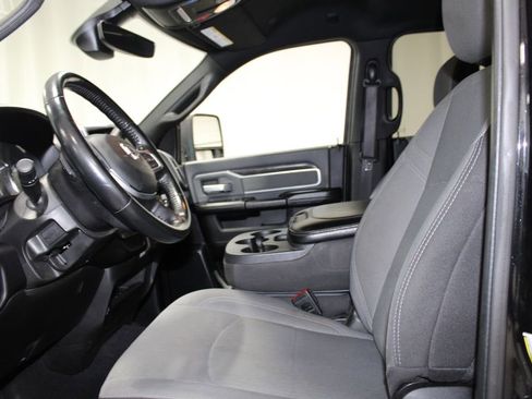 Used 2023 RAM 2500 Big Horn w/ Level 1 Equipment Group image 17