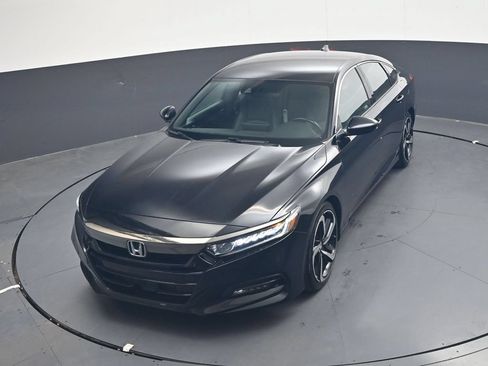 Used 2019 Honda Accord Sport image 18