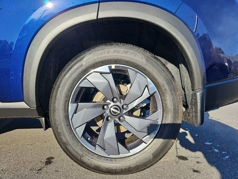 New 2026 Nissan Rogue SV FWD image 36