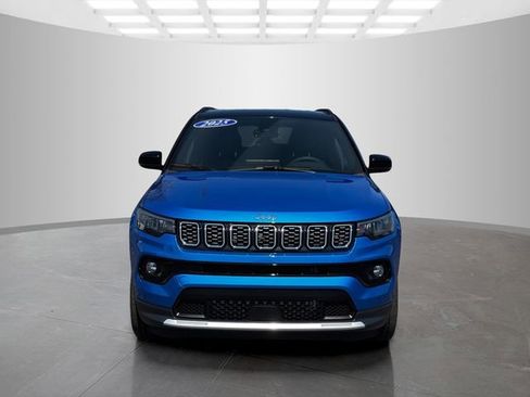 Certified 2025 Jeep Compass Limited AWD/4WD image 2