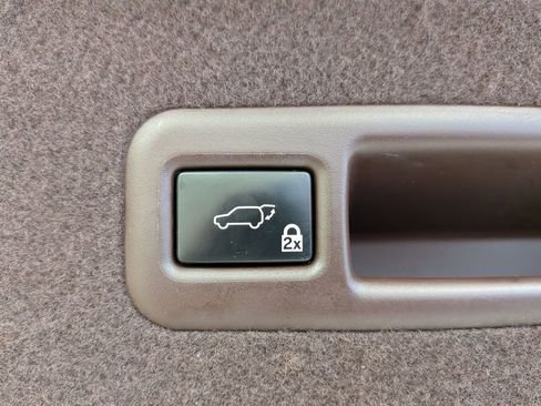 Used 2018 Lexus RX 350L Premium w/ Premium Package image 33