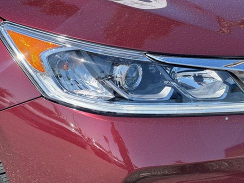 Used 2016 Honda Accord Sport image 11