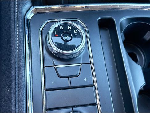 Used 2022 Ford Expedition Max XLT image 18
