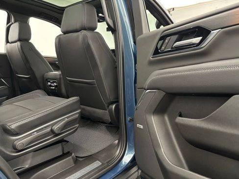 New 2026 GMC Yukon Denali w/ Sun & Power Step Package image 39