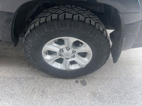 Used 2019 Toyota 4Runner SR5 image 11