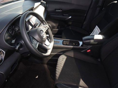 Certified 2024 Nissan Kicks SV image 17