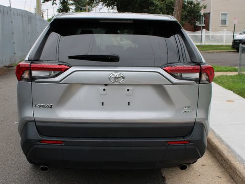 Used 2025 Toyota RAV4 LE AWD/4WD image 6