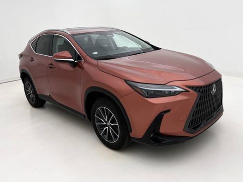 Certified 2025 Lexus NX 350 AWD w/ Accessory Package (2T) image 6