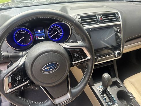 Used 2018 Subaru Outback 2.5i Limited AWD/4WD image 16