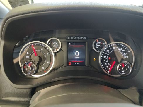 New 2025 RAM 2500 Big Horn AWD/4WD image 18