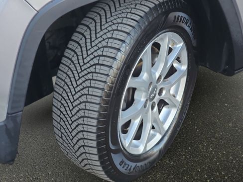 Used 2017 Jeep Cherokee Latitude image 33