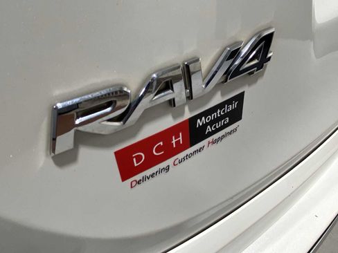 Used 2016 Toyota RAV4 Limited image 7