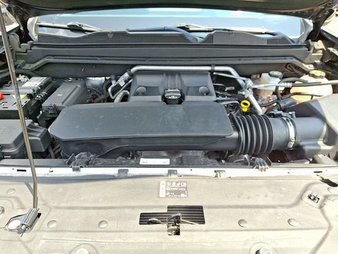 Used 2024 Chevrolet Colorado LT w/ LT Convenience Package II RWD image 28