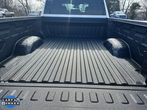 Used 2024 Chevrolet Silverado 3500 LT image 11