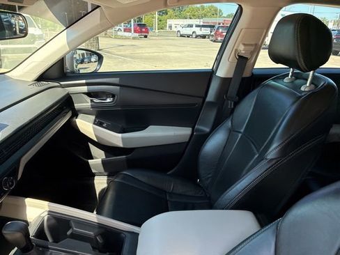 Used 2023 Honda Accord LX image 16