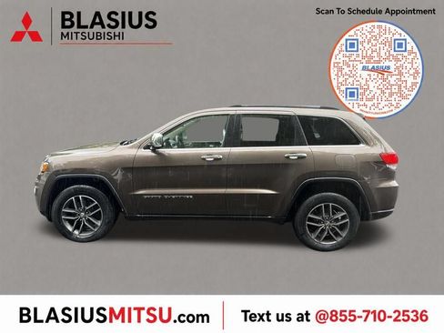 Used 2017 Jeep Grand Cherokee Limited AWD/4WD image 47