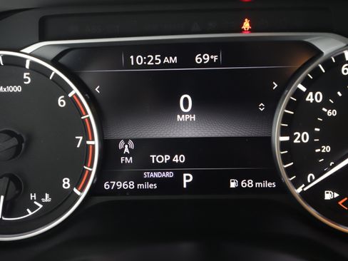 Used 2021 Nissan Rogue SV image 16