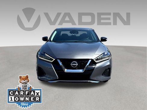 Used 2023 Nissan Maxima SV w/ Floor Mat Group FWD image 2