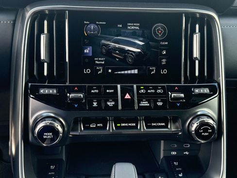 New 2026 Lexus LX 700h F Sport image 26