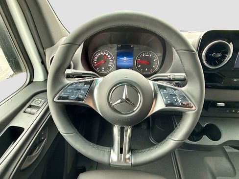 Used 2026 Mercedes-Benz Sprinter 2500 image 11