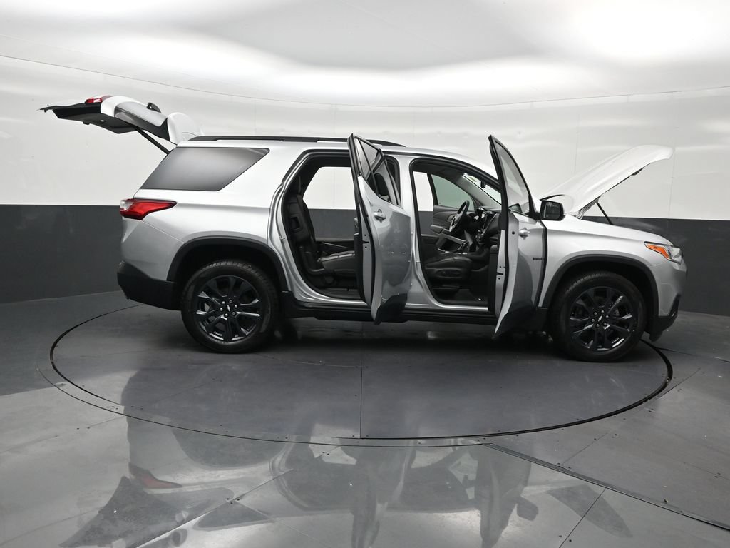 Used 2021 Chevrolet Traverse RS FWD image 33