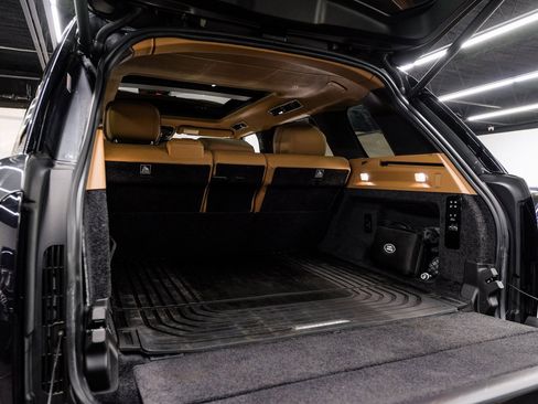 Used 2023 Land Rover Range Rover Autobiography image 60
