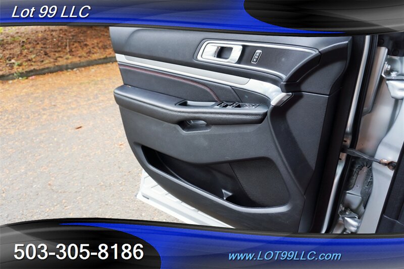 Used 2016 Ford Explorer Sport AWD/4WD image 28
