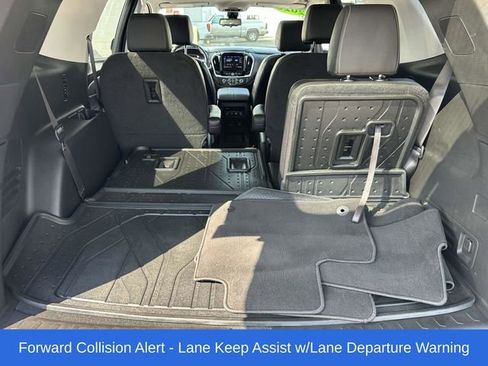 Used 2020 Chevrolet Traverse LT w/ LT Premium Package AWD/4WD image 19
