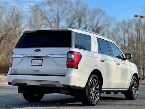 Used 2020 Ford Expedition Limited image 5