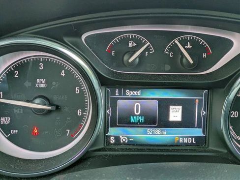 Used 2020 Buick Envision Essence AWD/4WD image 11