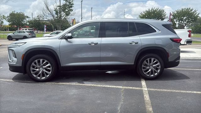 Used 2025 Buick Enclave Preferred FWD image 4