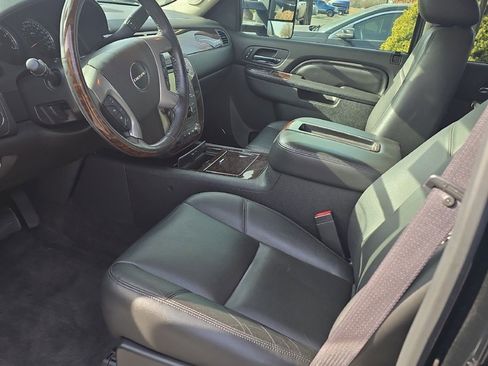 Used 2012 GMC Sierra 3500 Denali image 2