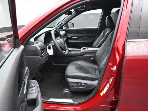 Certified 2026 Toyota Grand Highlander AWD Hybrid image 9