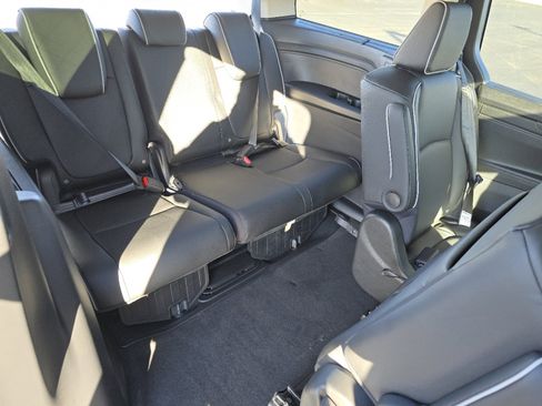 New 2026 Honda Odyssey Touring image 25