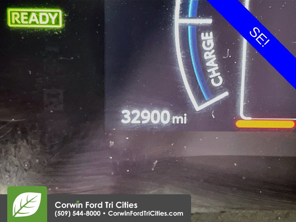 Used 2025 Toyota Camry SE w/ Convenience Package AWD/4WD image 29