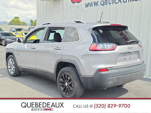 Used 2019 Jeep Cherokee Latitude w/ Popular Appearance Group FWD image 5