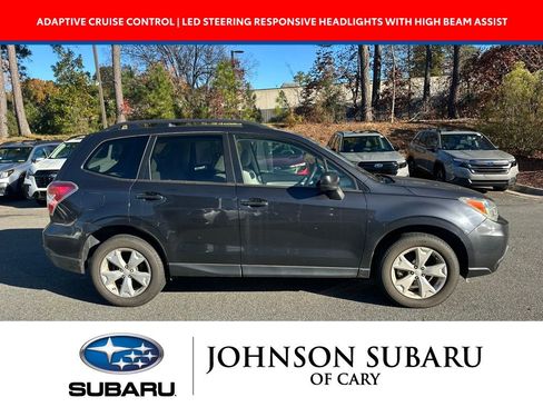 Used 2016 Subaru Forester 2.5i Premium image 3