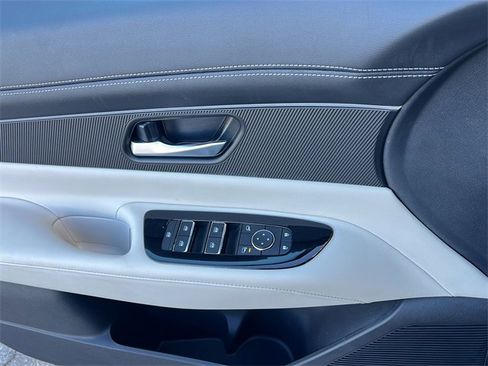 Certified 2025 Nissan Murano SV image 24