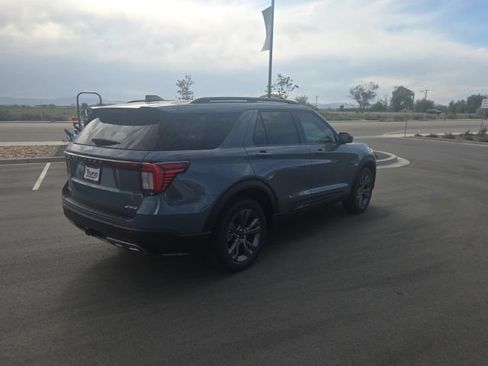 New 2026 Ford Explorer Active w/ Active Comfort Package AWD/4WD image 8