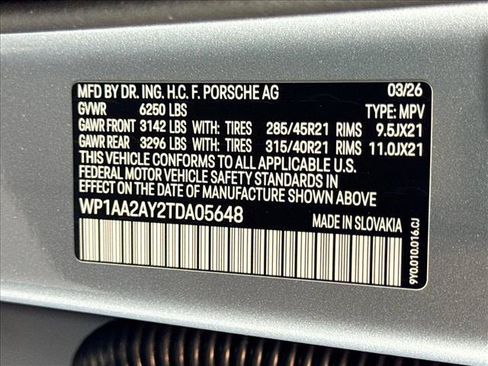 Used 2026 Porsche Cayenne AWD/4WD image 27