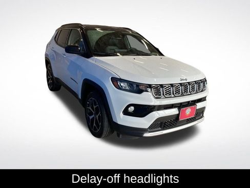 Used 2025 Jeep Compass Limited image 15