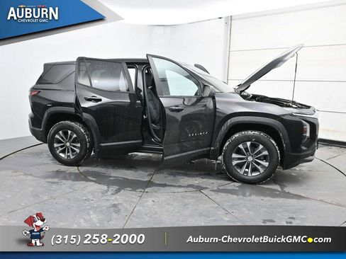 New 2026 Chevrolet Equinox LT w/ Convenience Package II AWD/4WD image 39