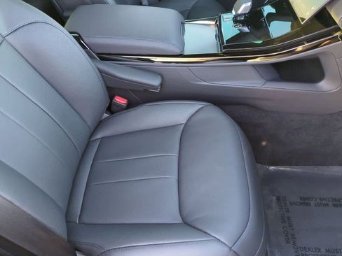 Certified 2025 Land Rover Range Rover Sport Dynamic SE image 23