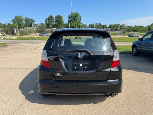 Used 2011 Honda Fit Sport image 6