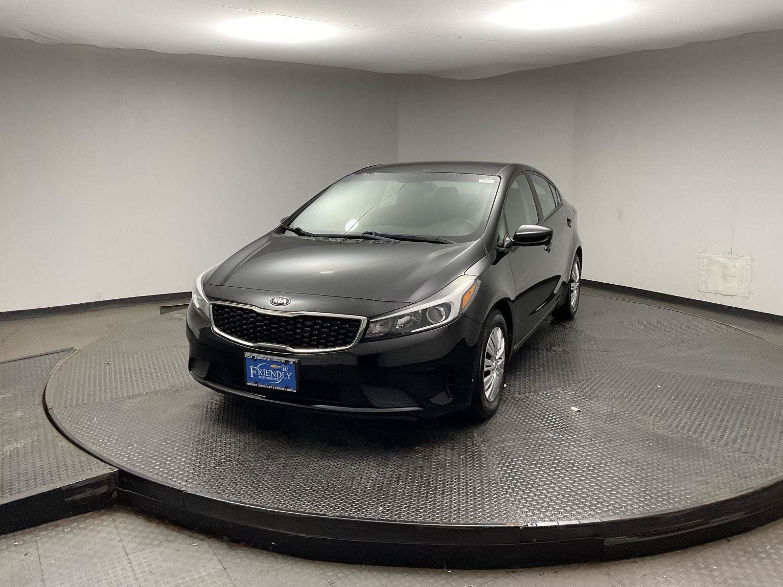 Used 2017 Kia Forte LX FWD image 3