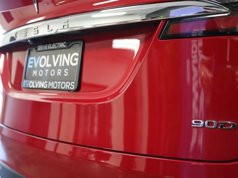 Used 2016 Tesla Model X 90D AWD/4WD image 14