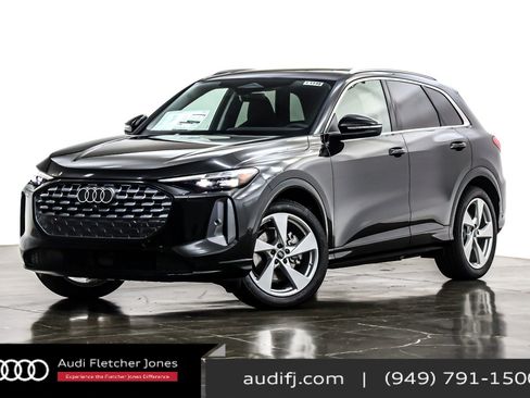 New 2025 Audi Q5 Prestige image 1