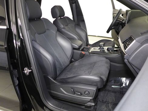 Used 2022 Audi SQ5 Premium Plus w/ Premium Plus Package image 19