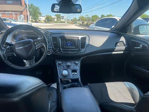 Used 2017 Chrysler 200 S w/ Comfort Group AWD/4WD image 14
