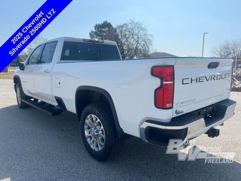 Used 2025 Chevrolet Silverado 2500 LTZ w/ LTZ Plus Package image 4